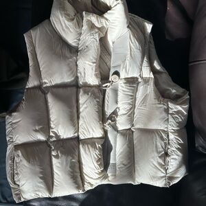 Cream Puffer Vest Zip and Magnetic Closer